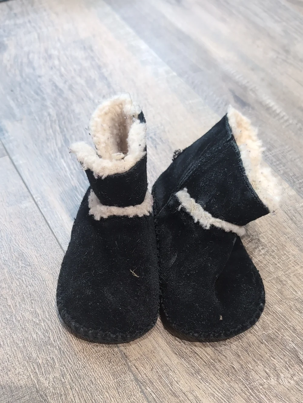 Black Sherpa-Lined Kids Booties